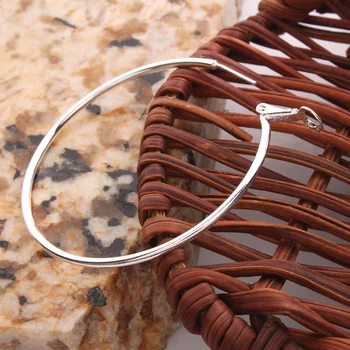 1 пара Модные женские посеребренные гладкие серьги-кольца Изысканные ювелирные изделия Подарки
